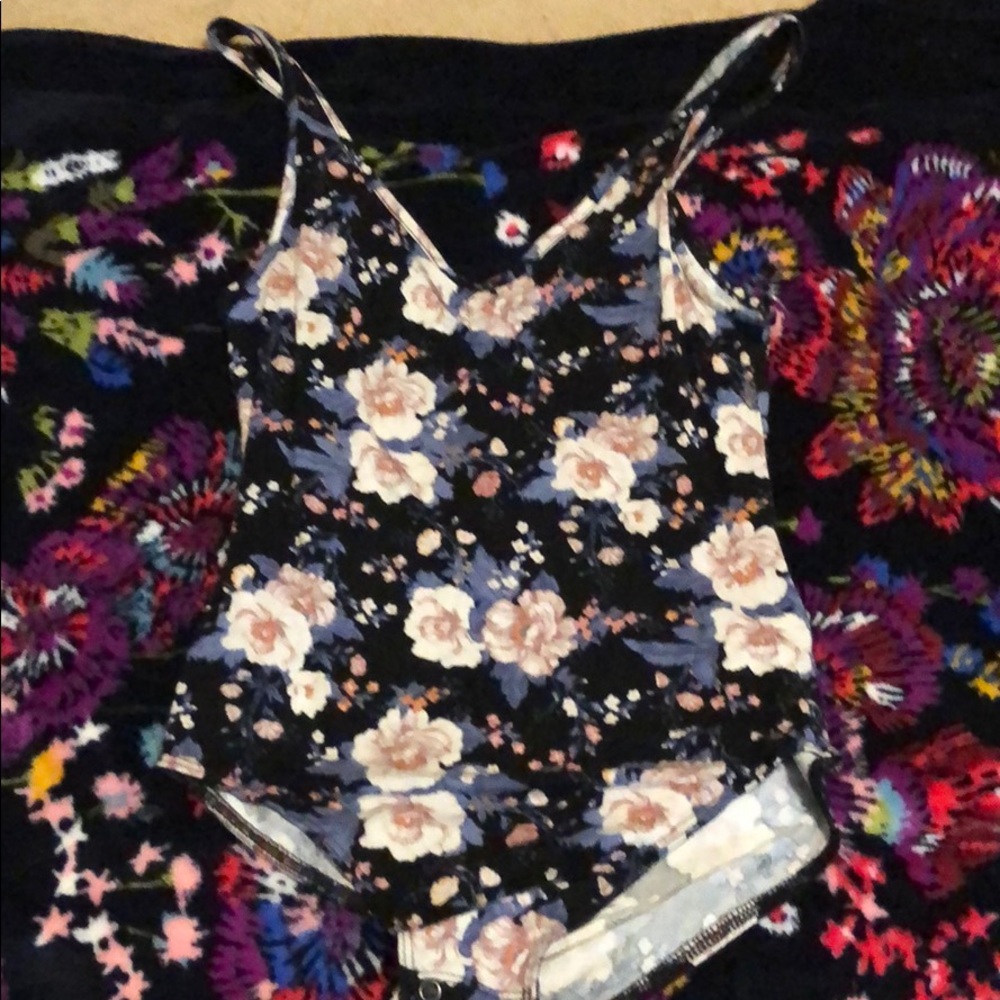 American eagle floral body suit